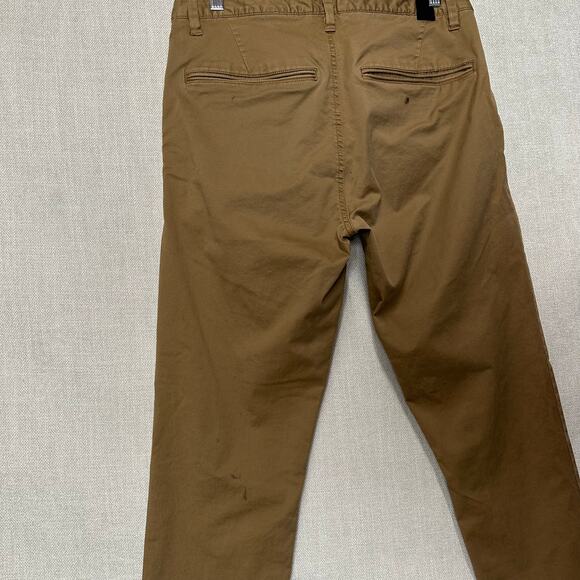 Vuori Khaki Pants Men's Size Medium - Picture 10 of 10